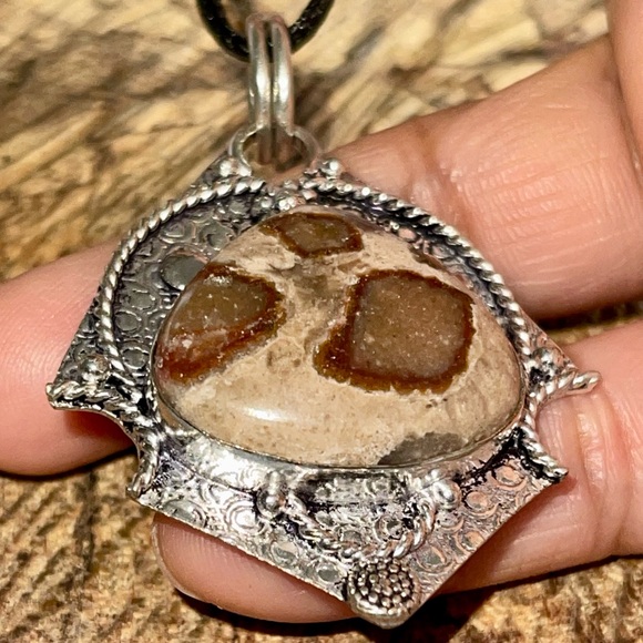 Garnet in Limestone Pendant 2 1/4” - Picture 9 of 14